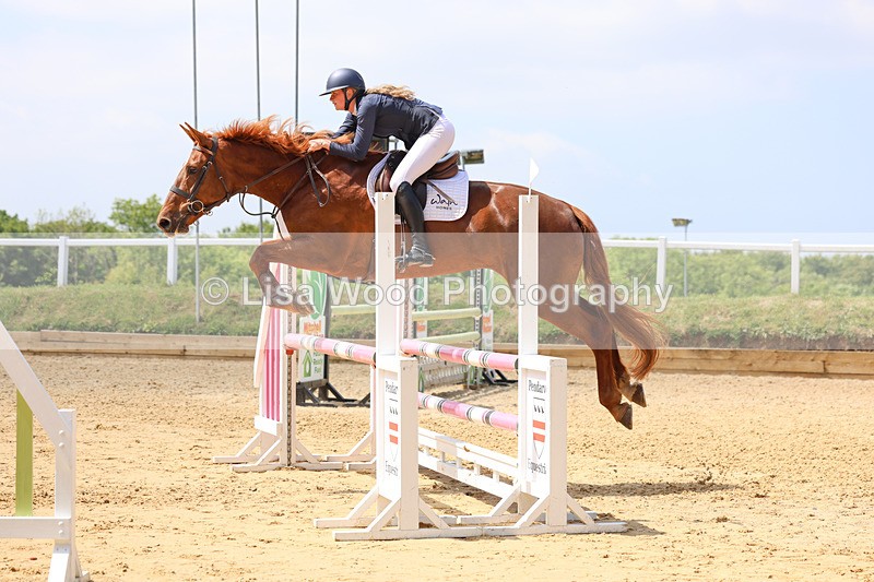 3E7A0351 - Class 10: Senior 95cm open