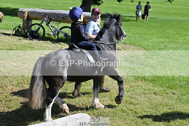 240728B-111552-01339 - Gemma's Group XC