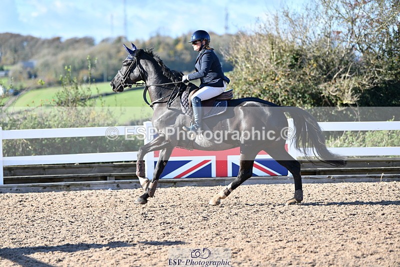 231110A-133452-00611 - Cls 5 Newcomers & 1.10m Open