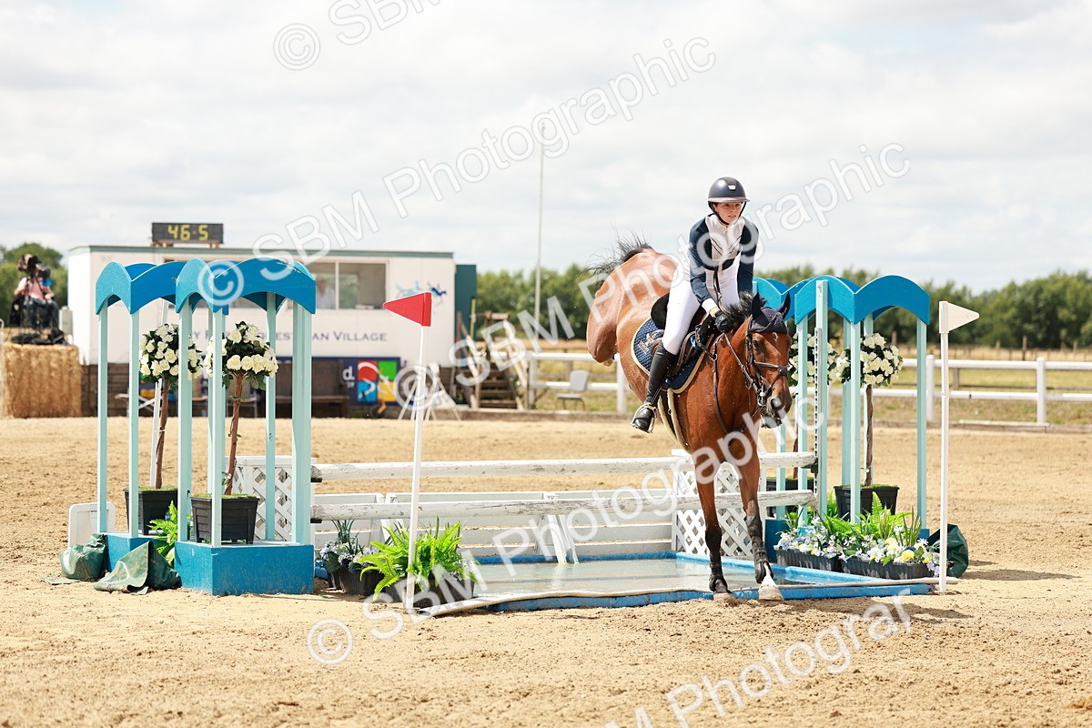 SBM_018495 - Class 21 - Senior Newcomers Championship 2d Rd
