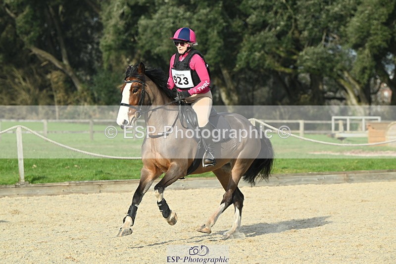 250309A-151412-01892 - Cls 03 90cm 15.05 to End