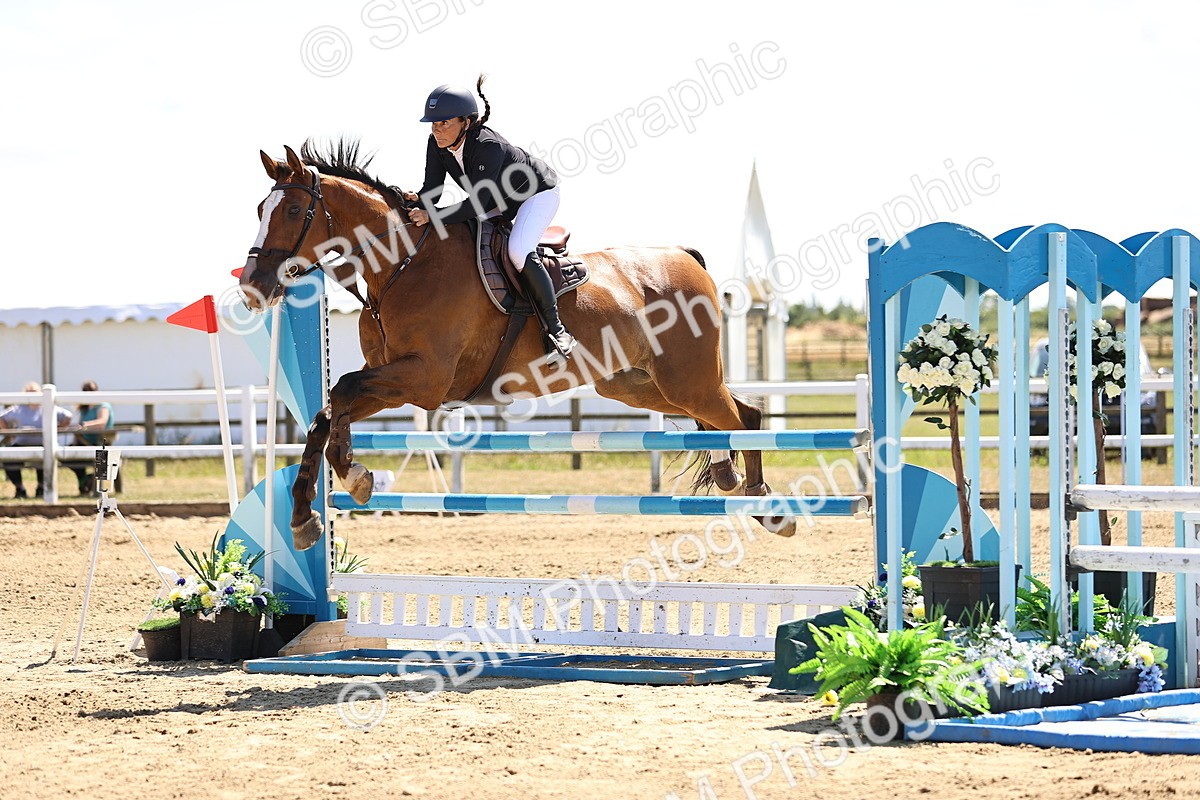 SBM_015042 - Class 15 - Senior Newcomers - 1.10m Open