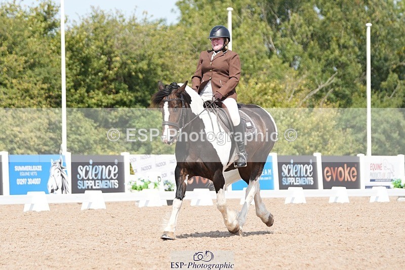 250817-122126-09296 - 185-Hermione.PerryNewoak.Roc.Bay