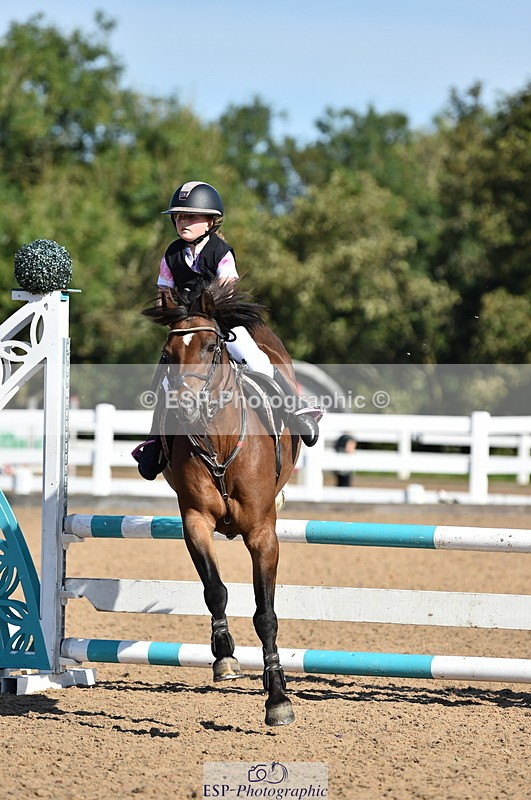 230903A-101802-03937 - Cls 18 Pony Brit Novice & 80cm Open