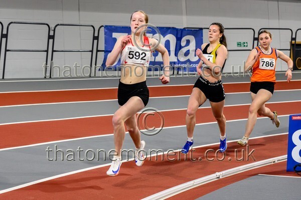 SeniorInd25-917296 - Track Female Set One