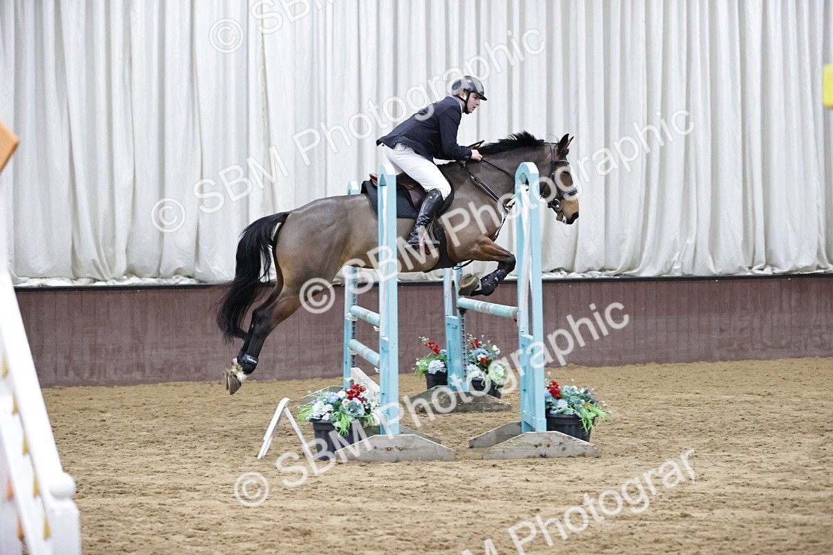 SBM_001026 - Class 4 - Senior Newcomers/ 1.10m Open