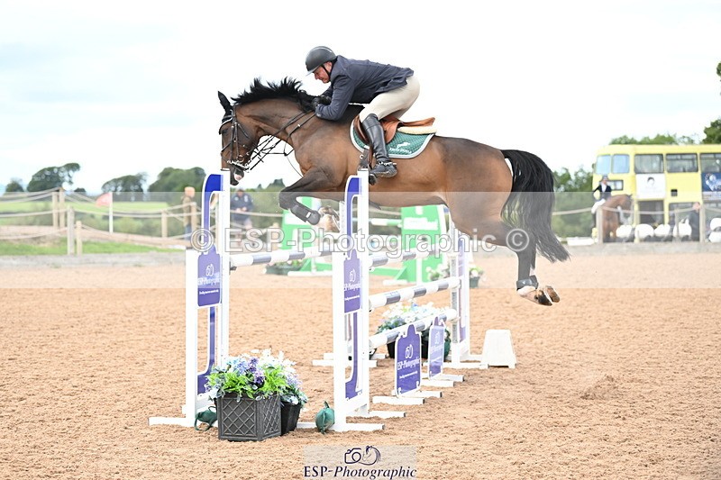 240912A-125234-01571 - Cls 3 Snr Foxhunter