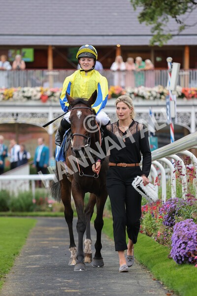 yr09102021r7-38 - Race 7 5.00pm Coral Proud Sponsors Of British Racing Finale Handicap