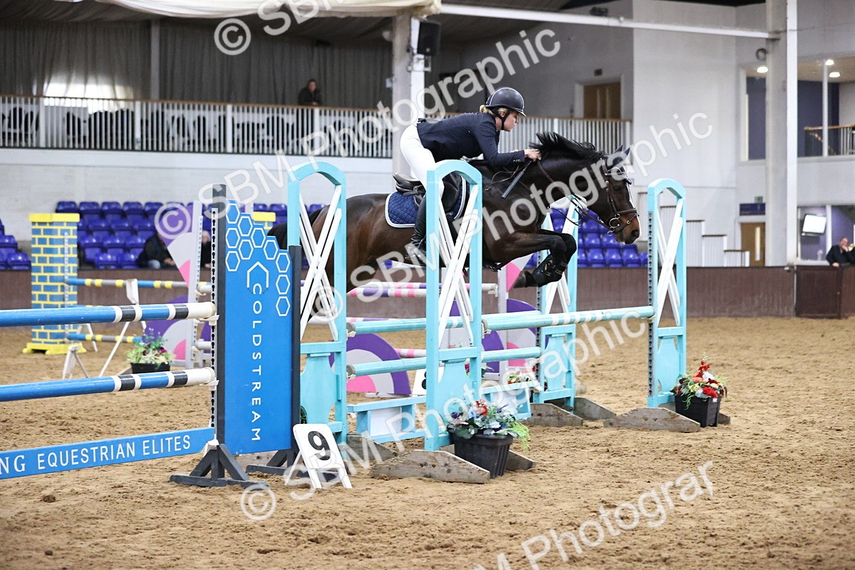 SBM_001979 - Class 4 - Senior Newcomers - 1.10m Open