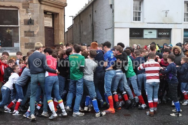 AA076489 - New Years Boys Ba'