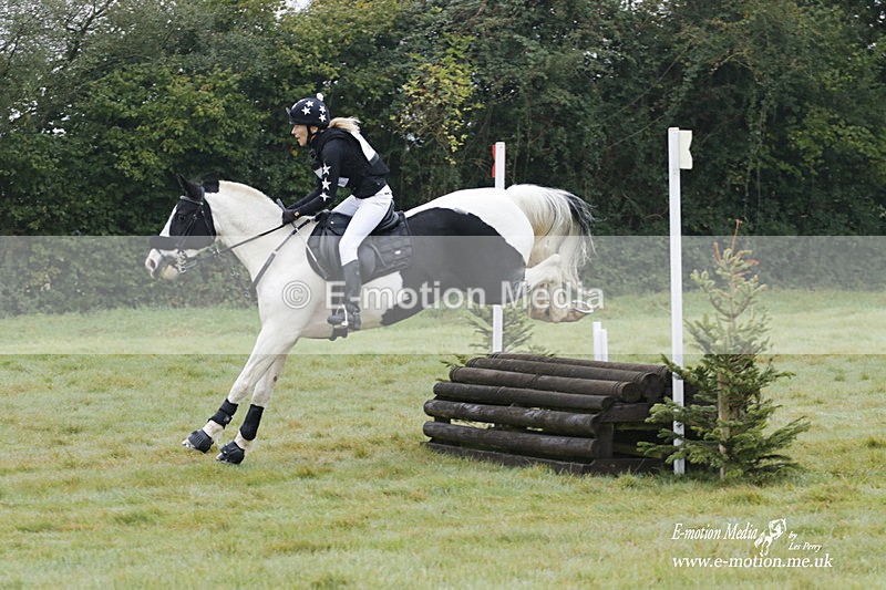 WWHT 171021 0517 - Novice Restricted (0.80m)  17/10/21