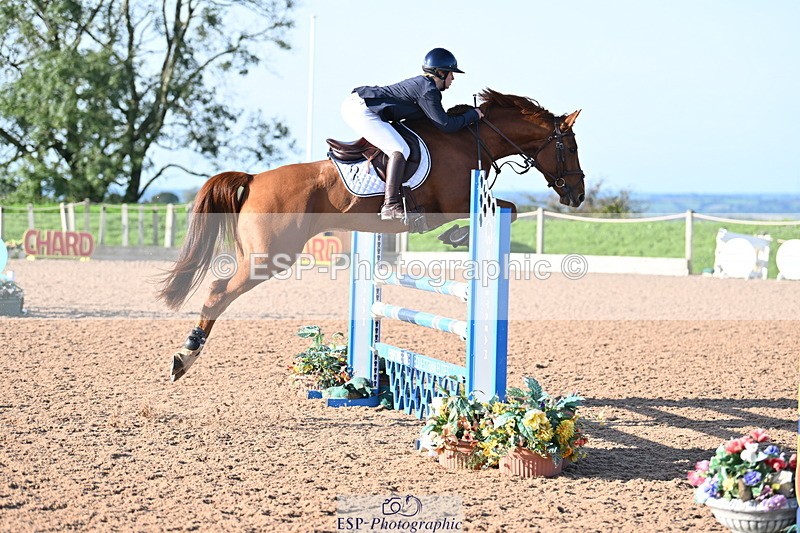 231015A-100643-07134 - Cls 28 Newcomers & 1.10m Open