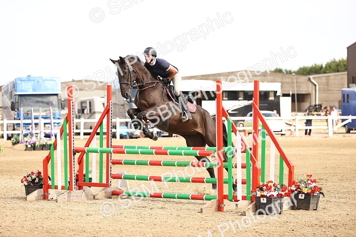 SBM_002311 - Class 18 - Ariat Senior British Novice- 90cm Open