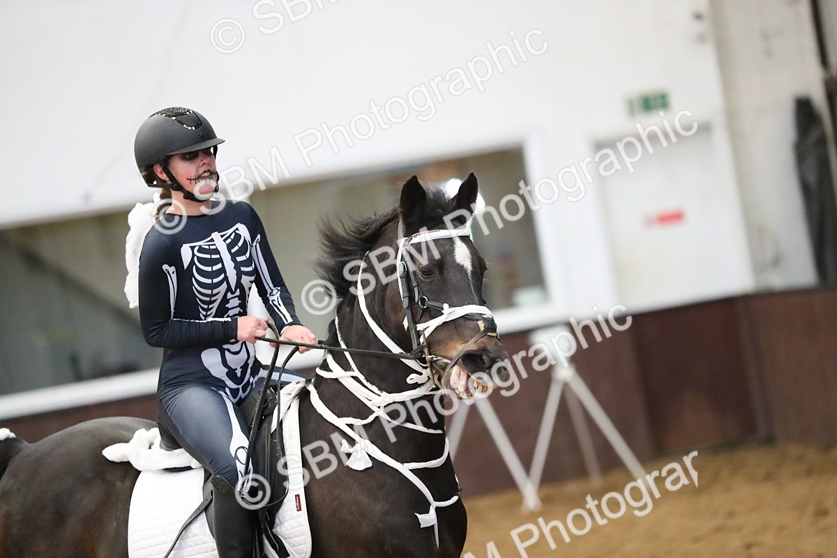 SBM_001252 - Class 3 - Horse & Hound