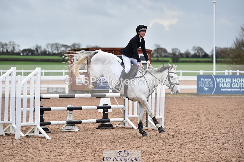 231203A-130926-01281 - Cls 9+10 Children on Horses 1m & 1.10m