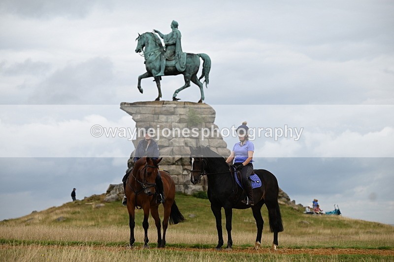 DSC_5444 - Time at Statue 11:46 to 12:16
