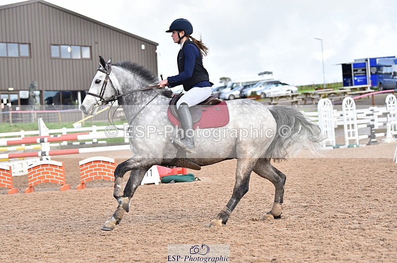 231029A-121734-03261 - Pony Foxhunter & 1.10m Open