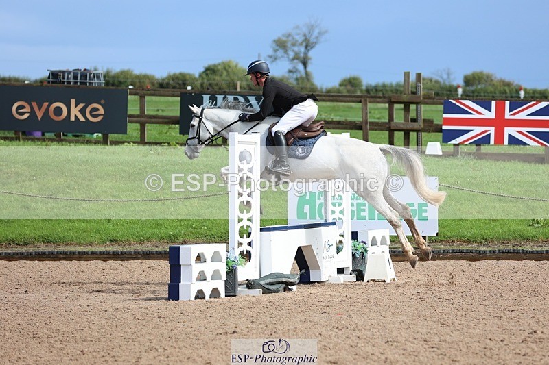 250911-140139-02292 - Cls 5 Chard Snr 90cm Speed Derby