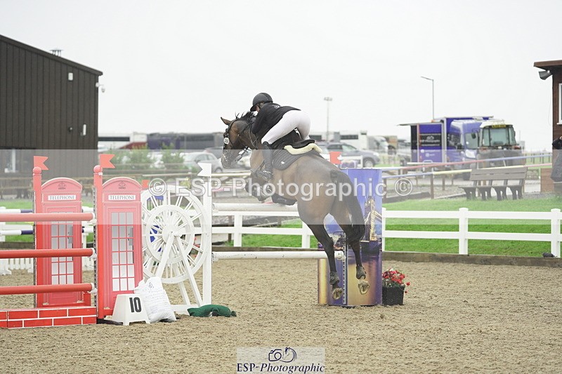 230722A-141622-09597 - Cls 23, 1 Star Gold 1.30m