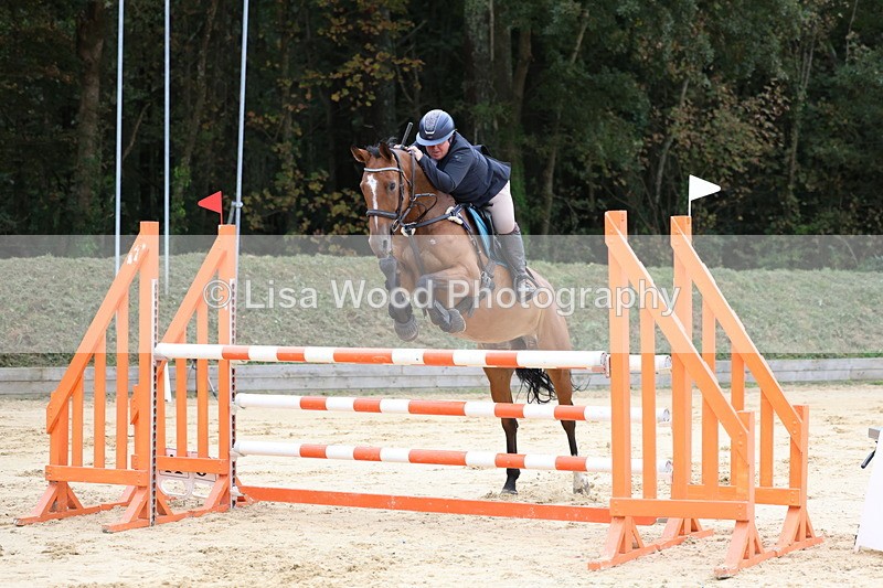 3E7A3147 - Class 8: Senior Newcomers/1.10m open