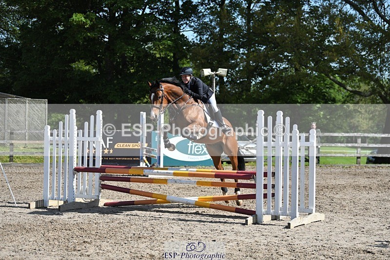 230512-103120-00540 - Cls 10 Snr 85cm Schooling