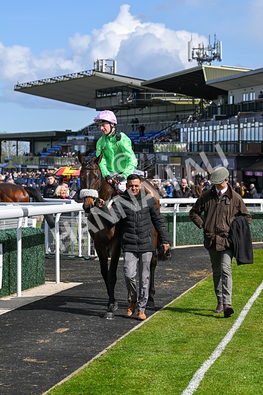 250424-Race 3-Dambuster-1044 - Race 3