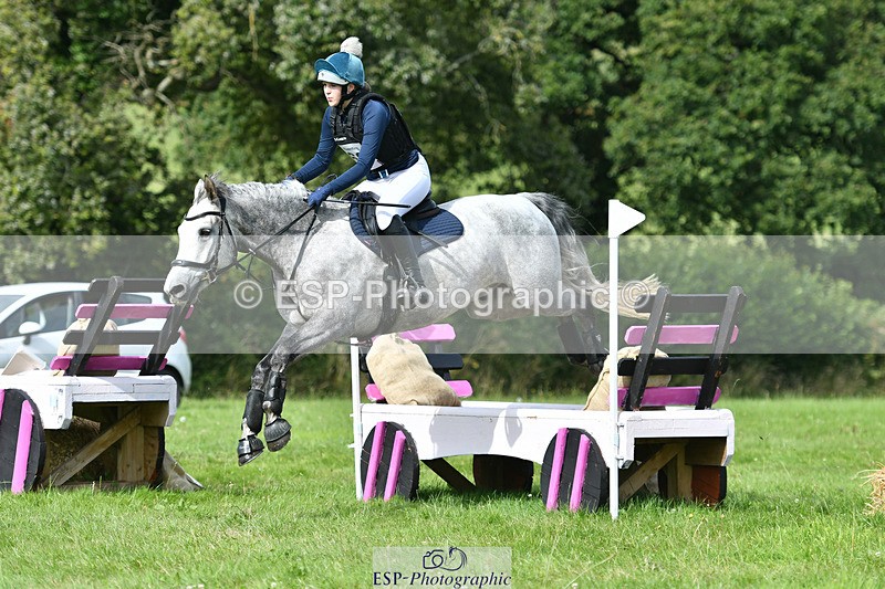 240804-161013-17294 - 662-Phoebe_Annear-THE_RIDGE_CROSS_FESTY