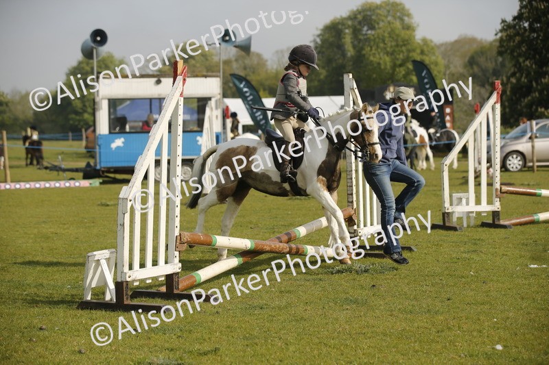 20260426-0963 - Class 1 - Mini Jumping - Lead rein or Assisted