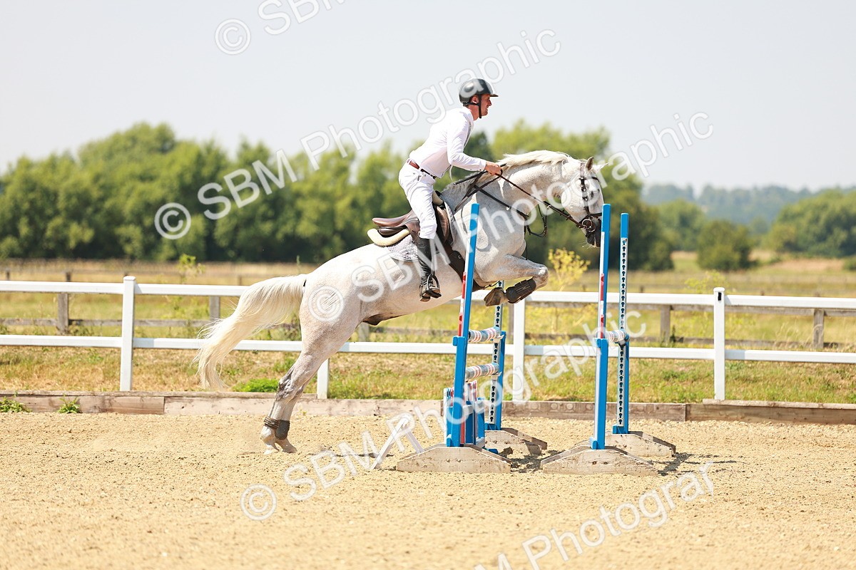 SBM_001747 - Class 4 - Senior Newcomers - 1.10m