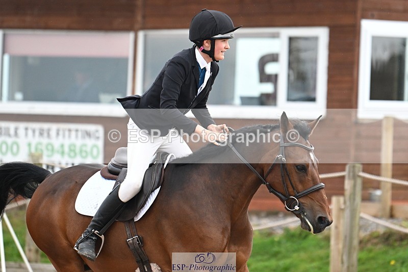 240907A-125353-01760 - Cls 3 Pony Medium Team 80cm & 90cm