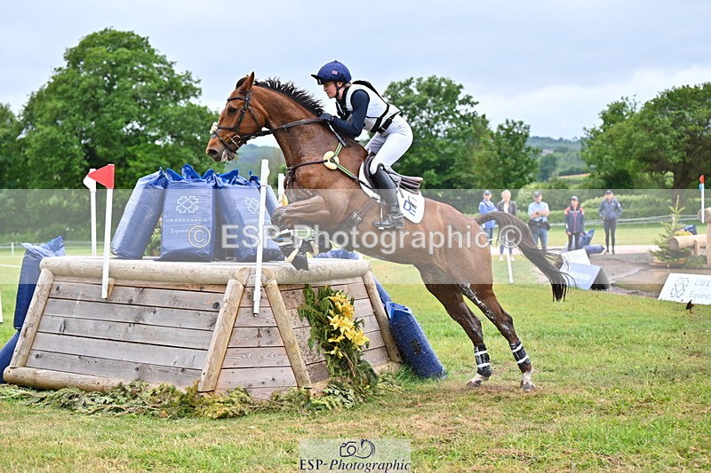 250524A-102205-08980 - A-056-Ivy.Fisher-BALIEF.DE.REVE