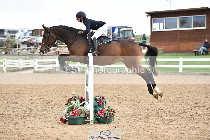 231013A-125612-01663 - Cls 3 1.05m Amateur Quali