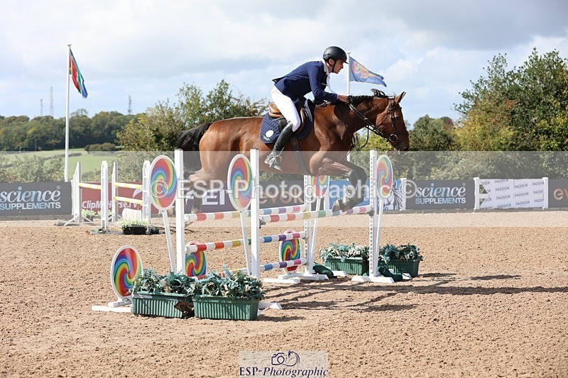 250913-141138-07285 - Cls 25 1.05m Amateur Quali