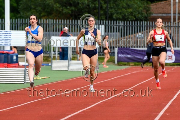 Nat26SUN-928147 - Track Female