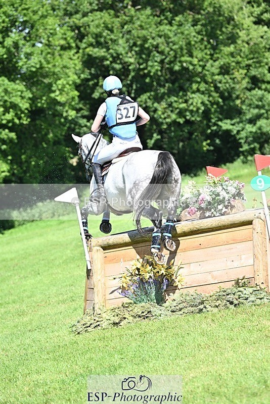 240525-111126-12248 - 327-COR_Y_TARAN-Toots_Bartlett