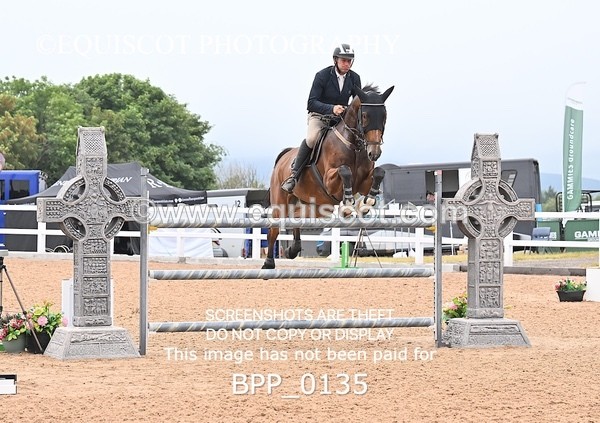 BPP_0135 - CLASS 25 SUN HOYS Redpost Equestrian Senior Foxhunter Second Round