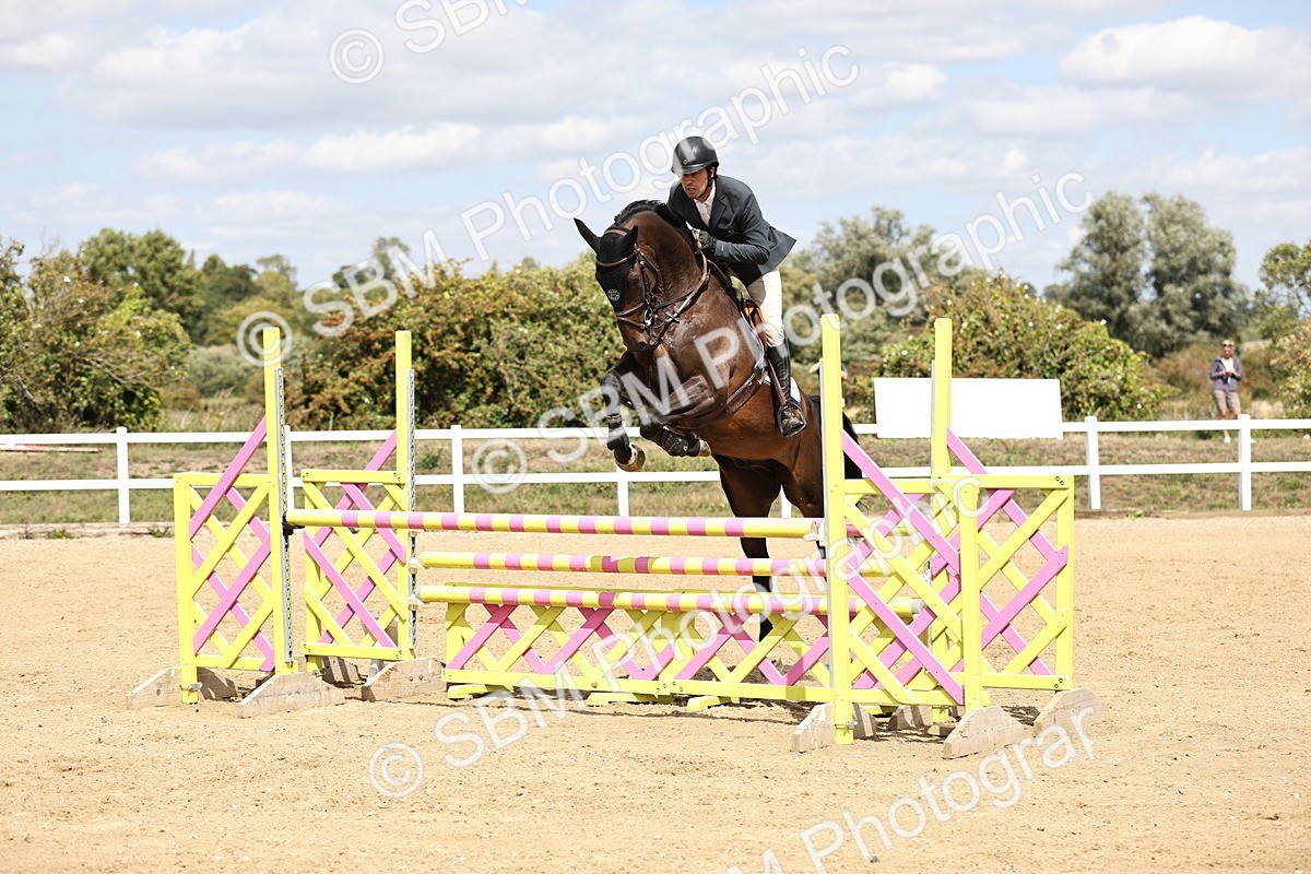 SBM_004738 - Class 5 - Senior Discovery - 1.00m Open