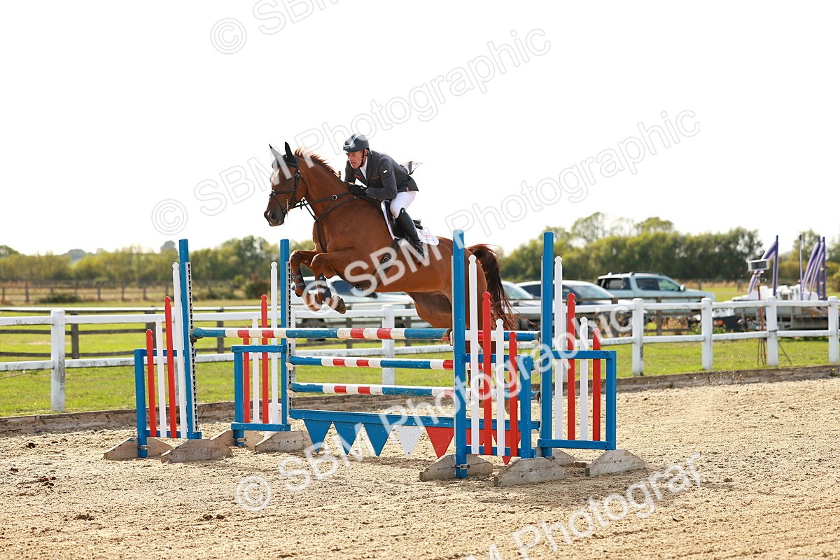 SBM_001924 - Class 5 - Senior Foxhunter - 1.20m