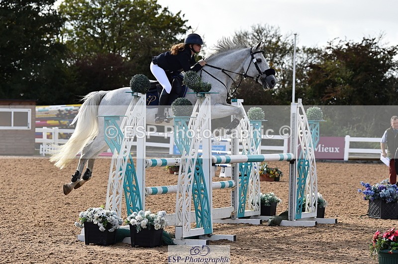 231014A-144340-05342 - Cls 15 1.05m Amateur Q 2nd R