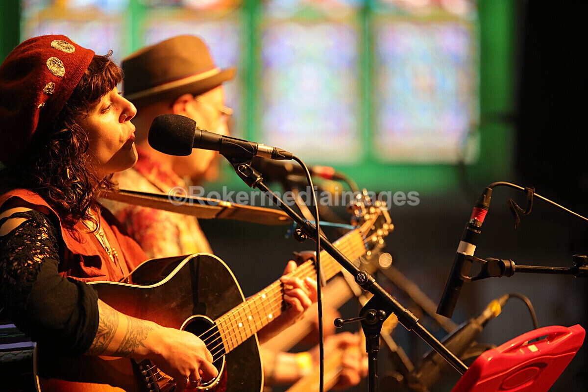 FOLK N BLUES-254 - FOLK and BLUES SEPT 2022