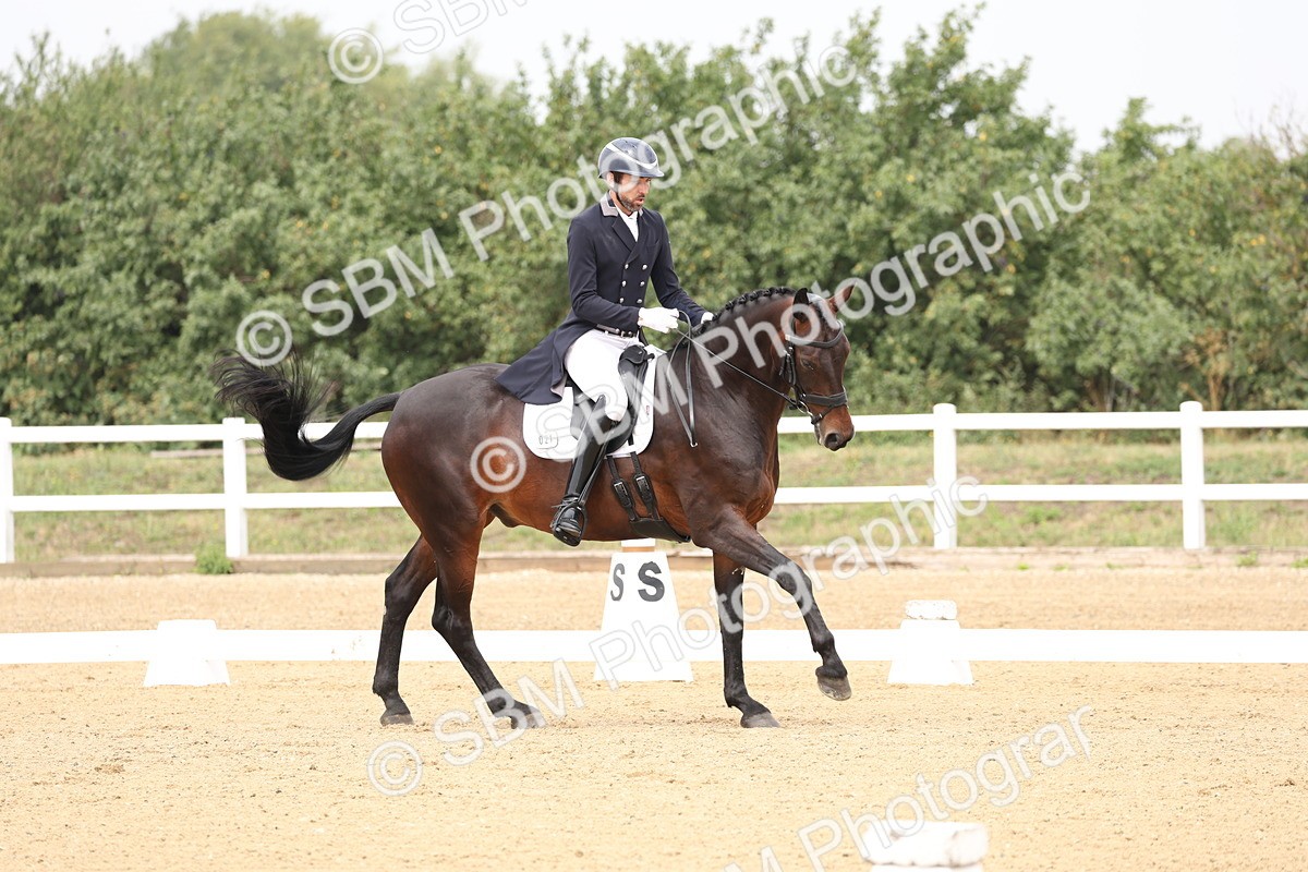 SBM_007098 - Class 9 - FEI INT I - 13.37-14.33