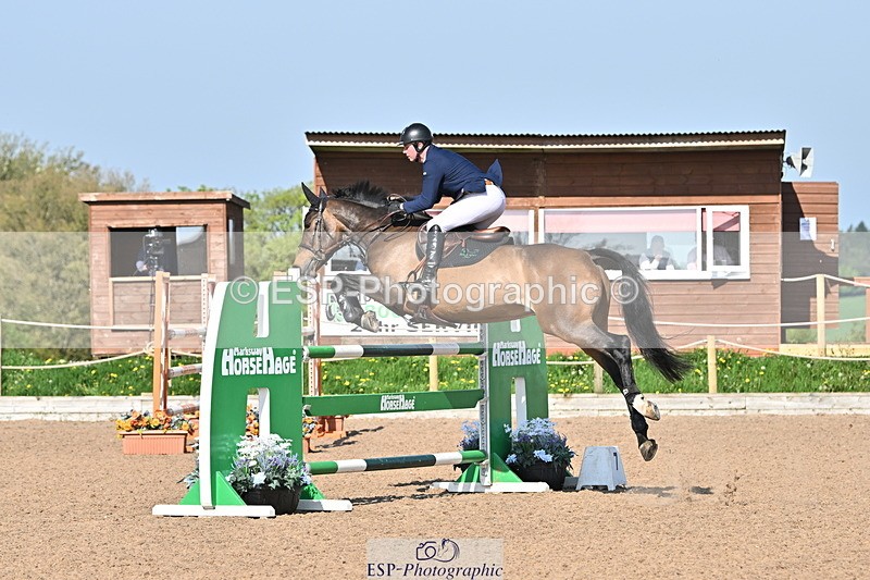 240509A-093040-00575 - Cls 8 Foxhunter