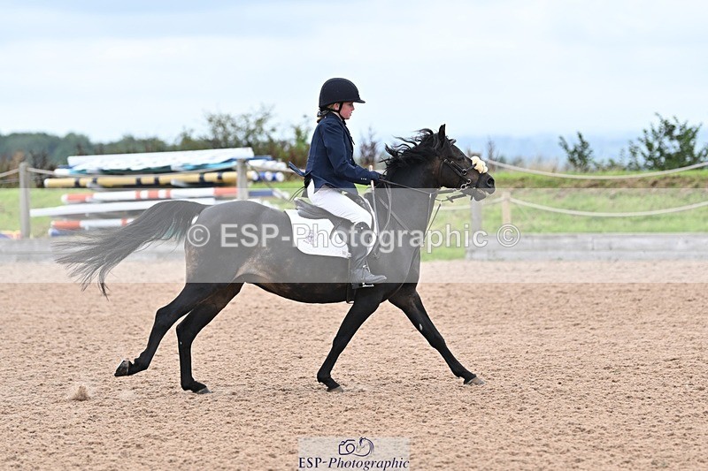 240813-161015-00175 - Clear round & 60cm