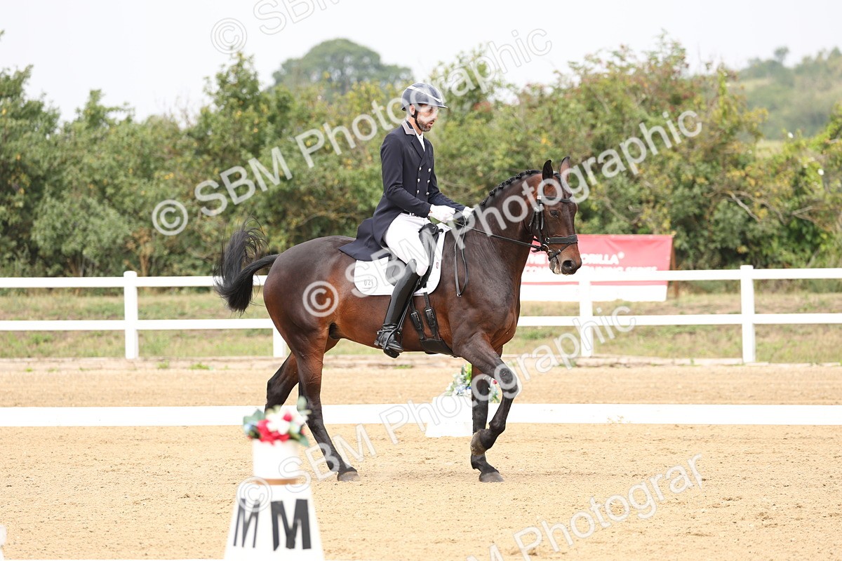 SBM_007099 - Class 9 - FEI INT I - 13.37-14.33