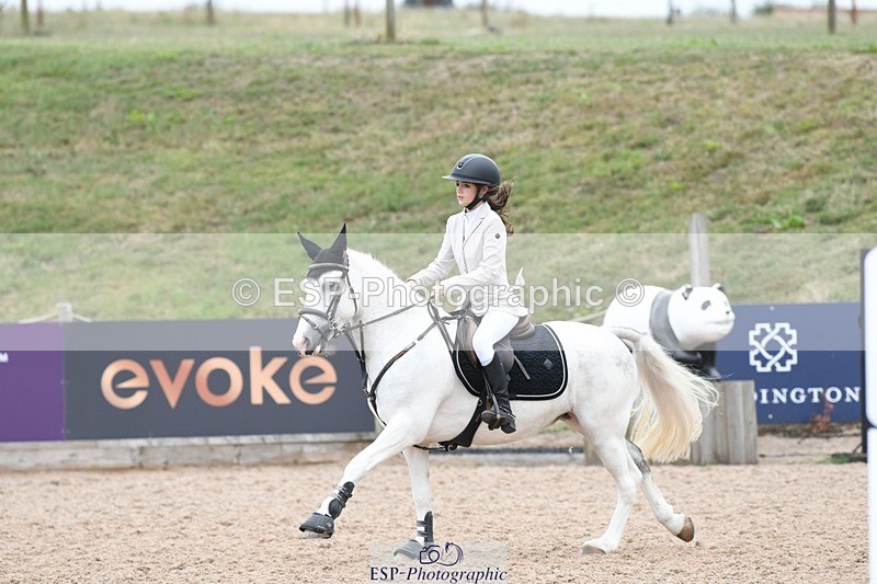 250807-134547-01318 - 90cm Round 2