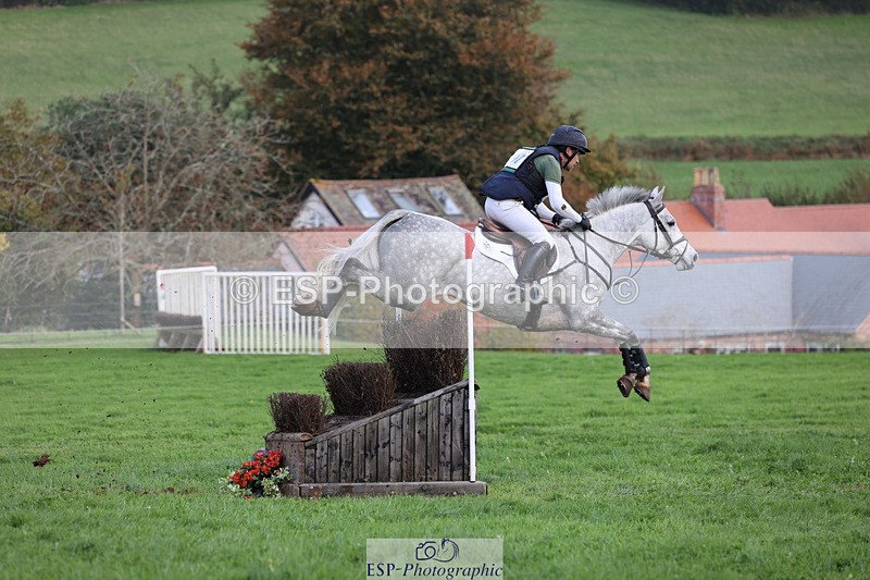 241025-130435-08569 - 107-Simon.Grieve-BEST.ESCAPADE