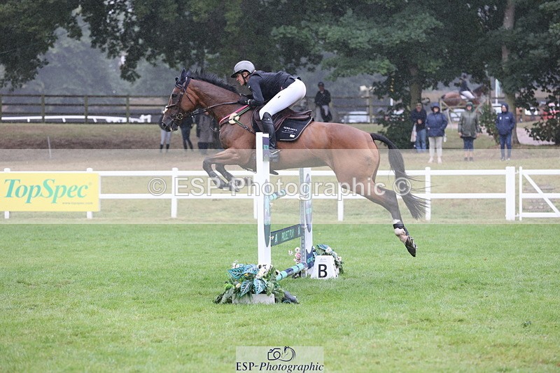 250830A-133319-06709 - Cls 16 Snr Newcomers and 1.10m Open