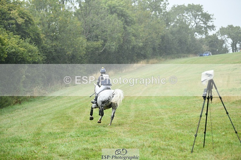 250830-120000-02409 - B-060-Helen.Hickson