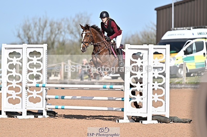 260408-101608-00115 - Cls 2 British Novice and 90cm