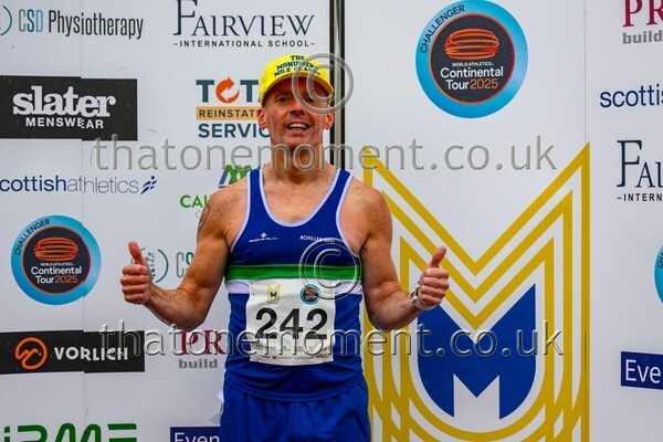 Monument25-918748 - Set Three